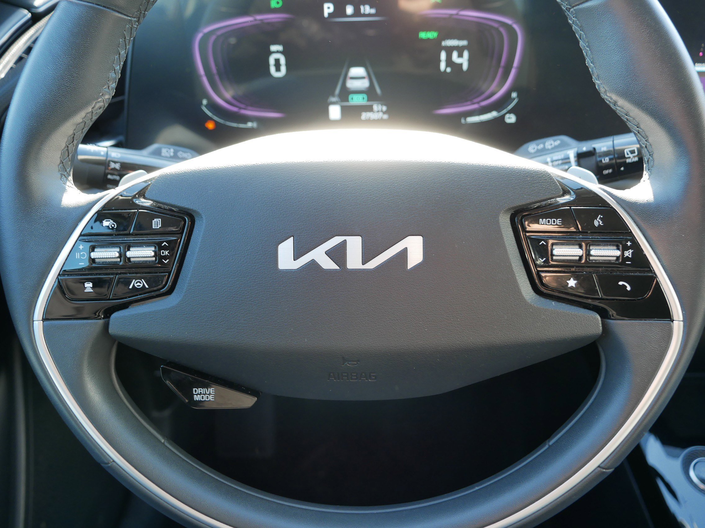 Certified 2023 Kia Niro EX image 25