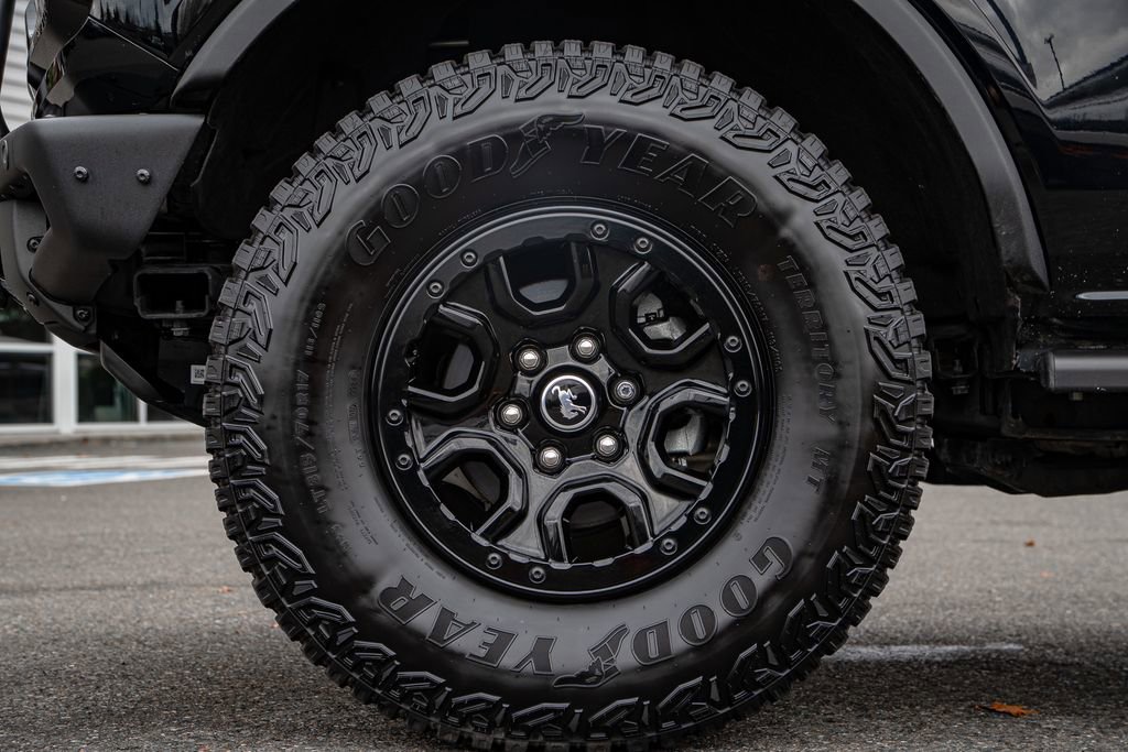 Used 2024 Ford Bronco Wildtrak image 10