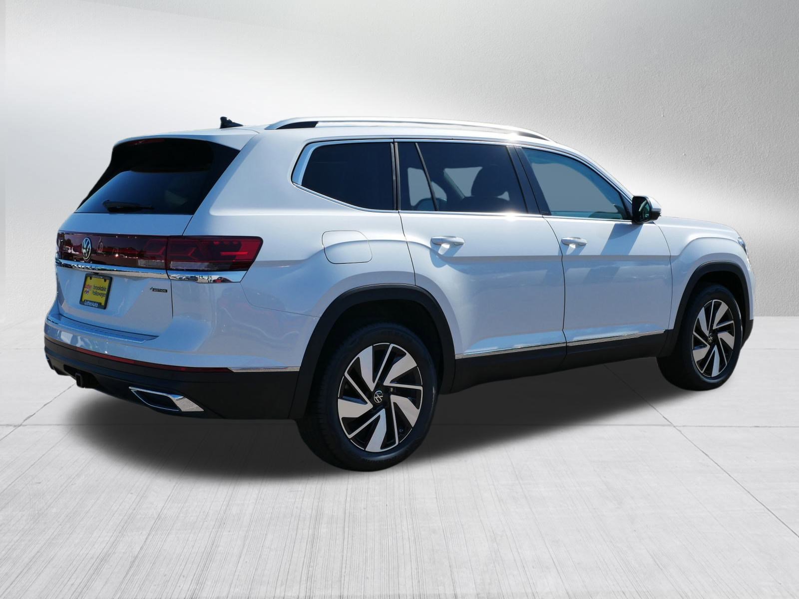 New 2026 Volkswagen Atlas SEL image 3
