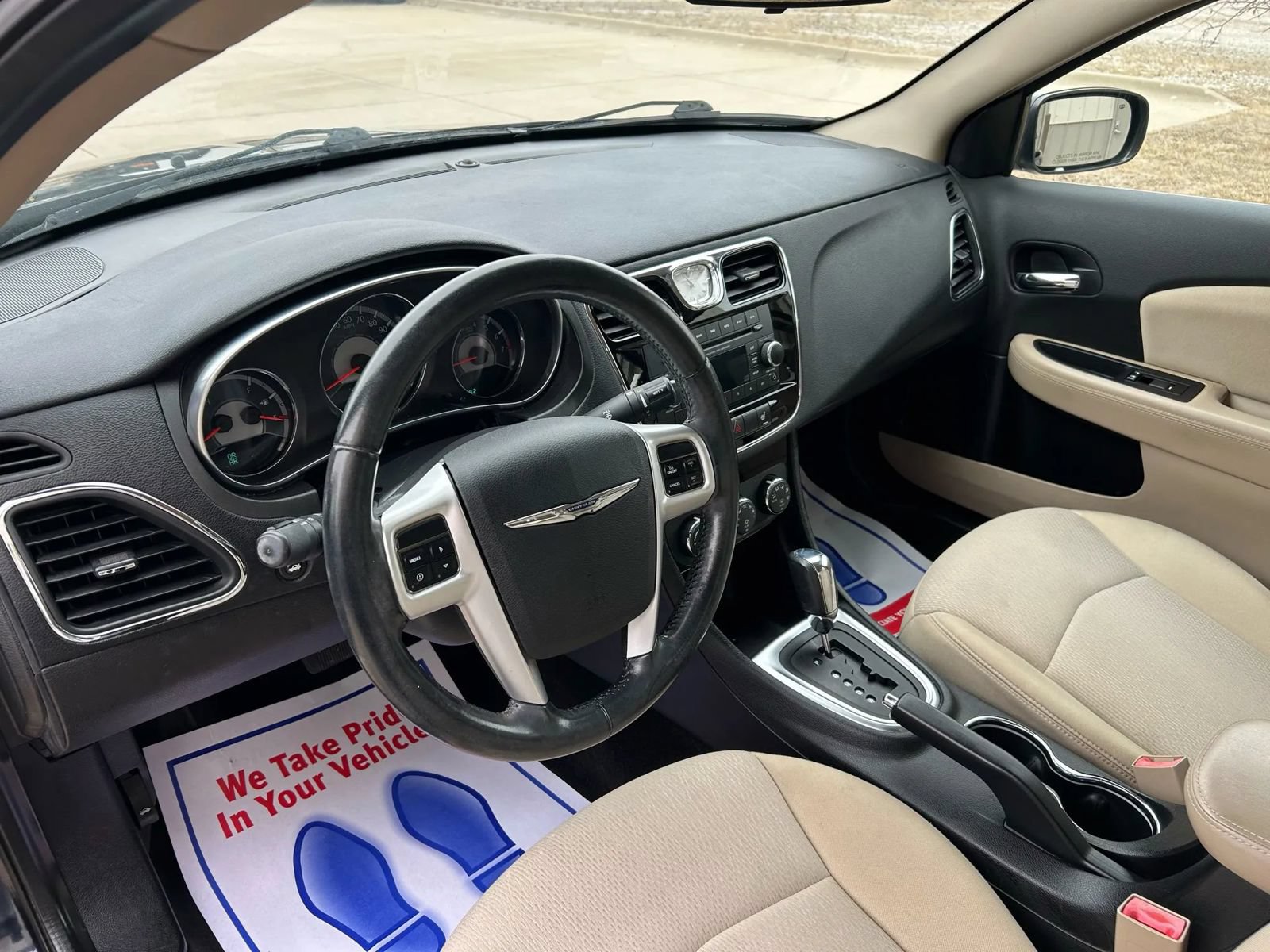 Used 2012 Chrysler 200 Touring w/ Cold Weather Group FWD image 11