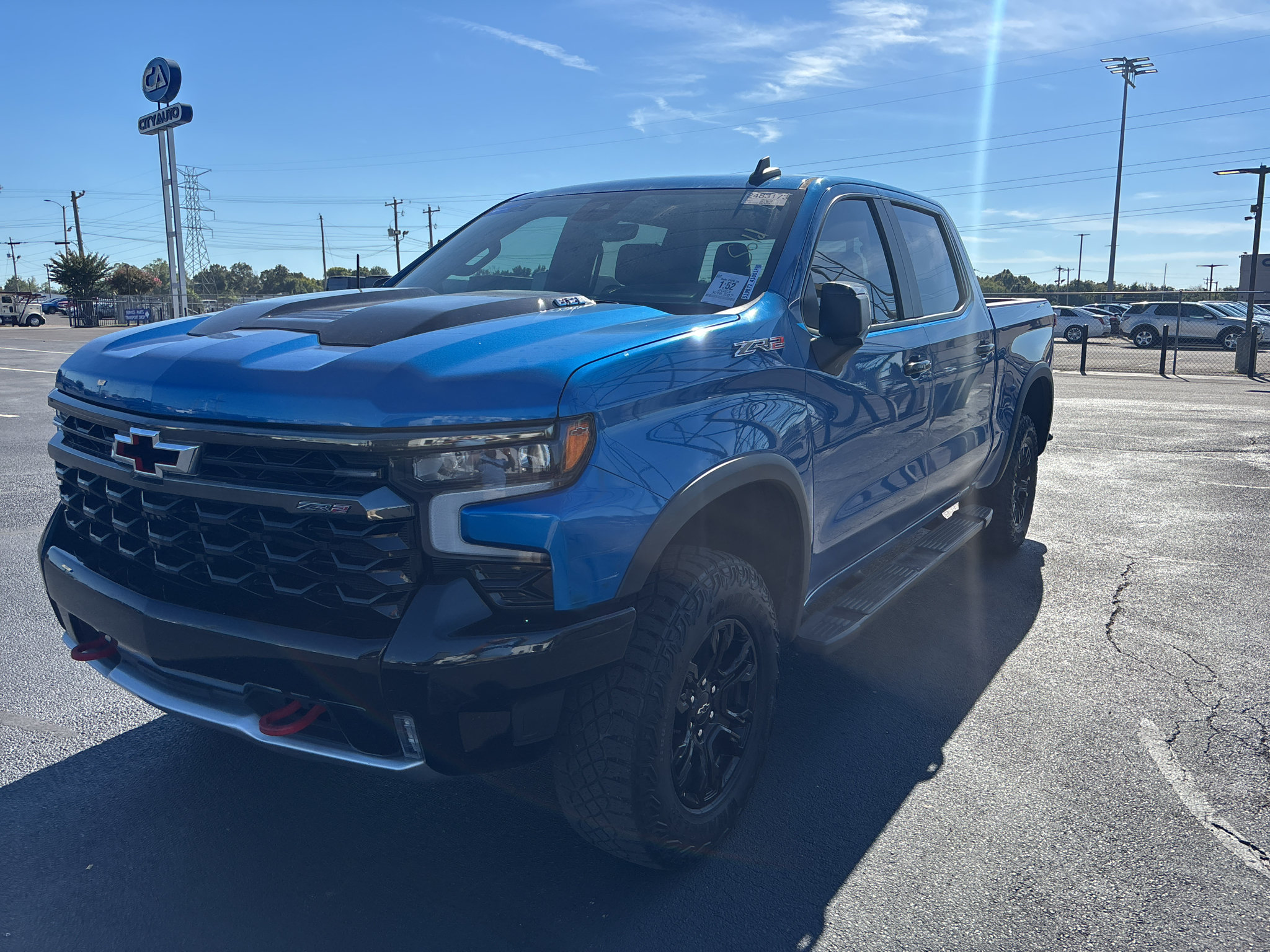 Used 2023 Chevrolet Silverado 1500 ZR2 w/ Technology Package AWD/4WD image 7