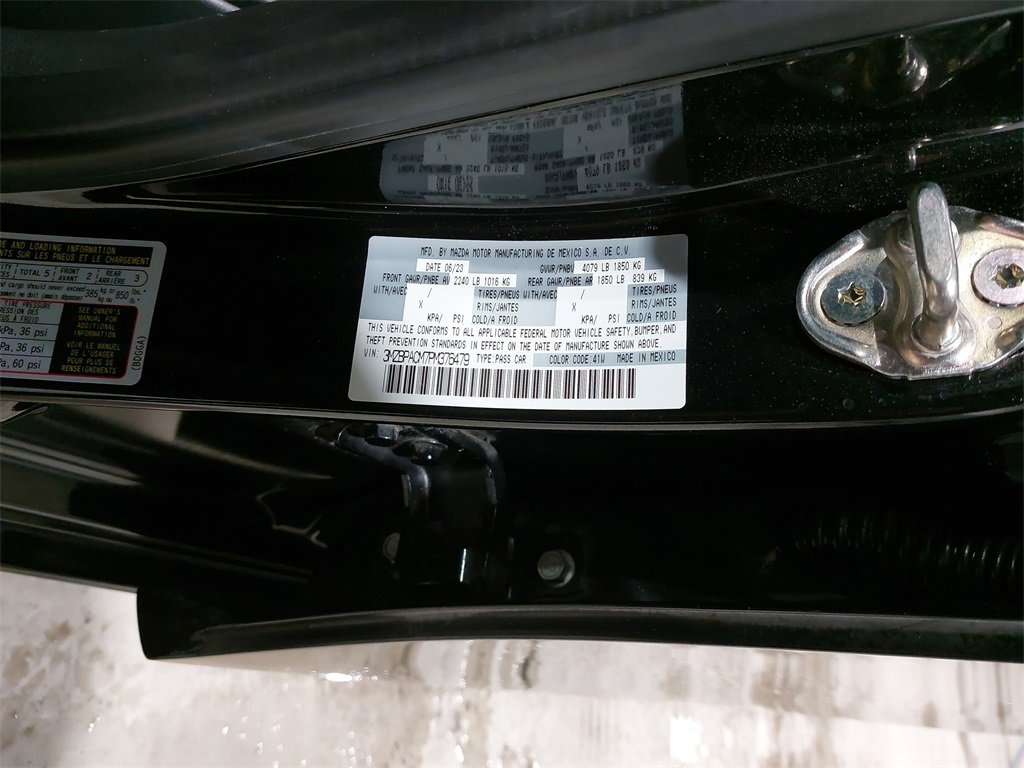 Used 2023 MAZDA MAZDA3 s image 37