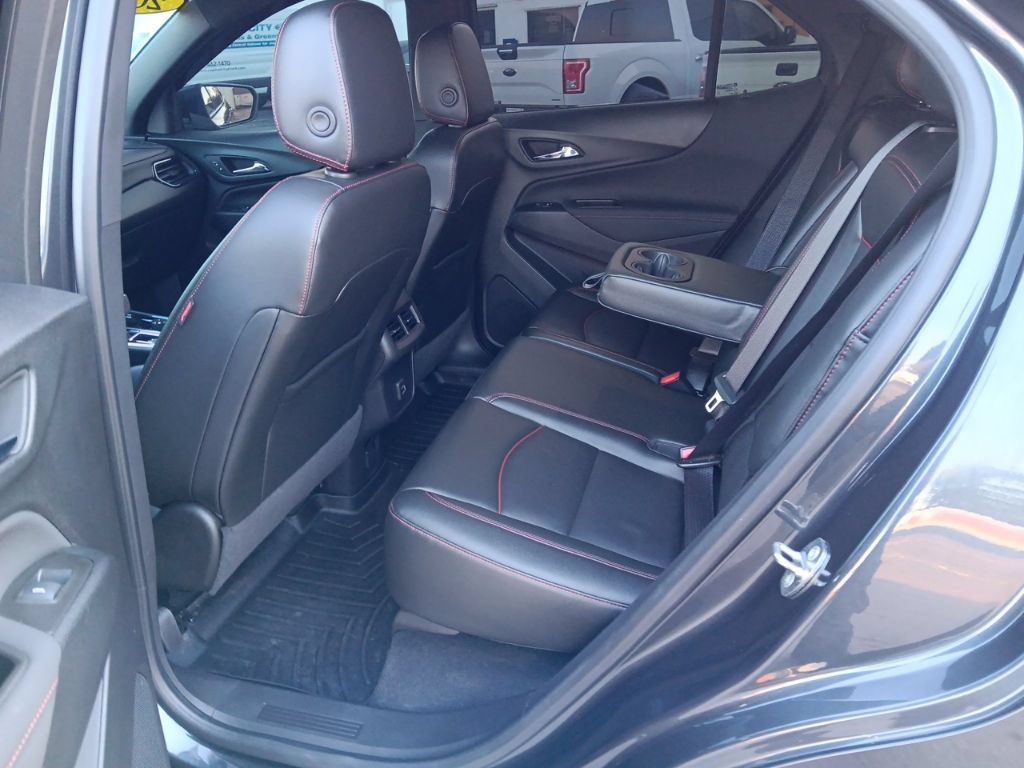 Used 2022 Chevrolet Equinox RS w/ RS Leather Package FWD image 31