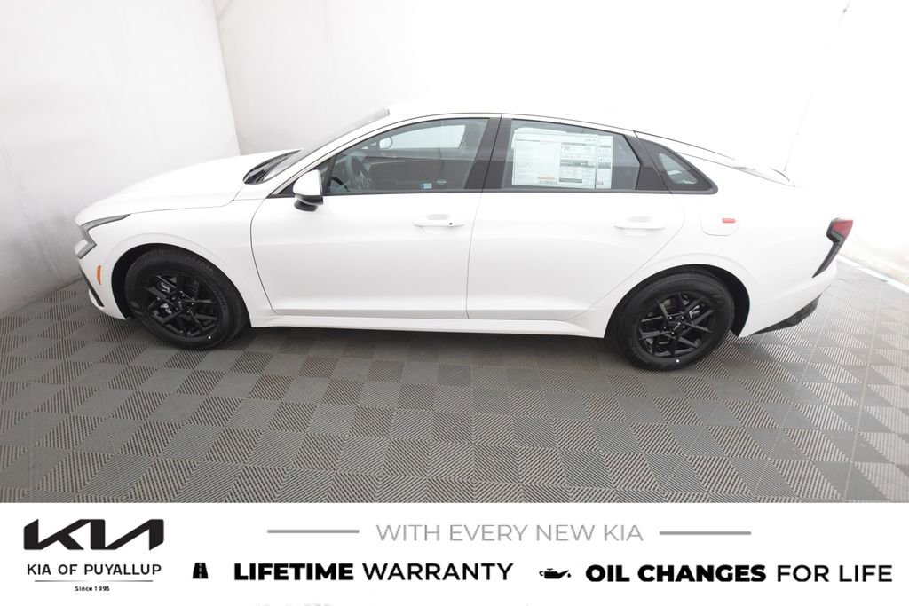 New 2026 Kia K5 LXS image 8