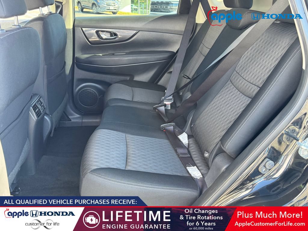 Used 2018 Nissan Rogue SV w/ Premium Package AWD/4WD image 19