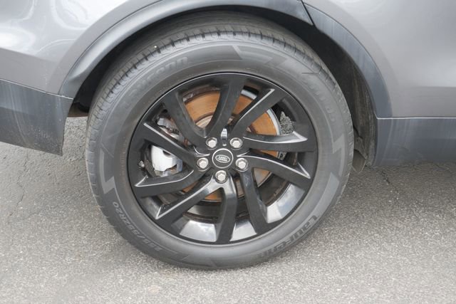 Used 2017 Land Rover Discovery HSE AWD/4WD image 13