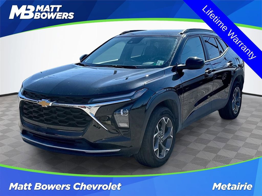 Used 2025 Chevrolet Trax LT image 1