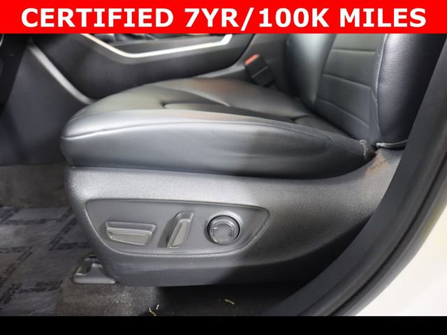 Used 2023 Toyota Highlander XLE FWD image 17