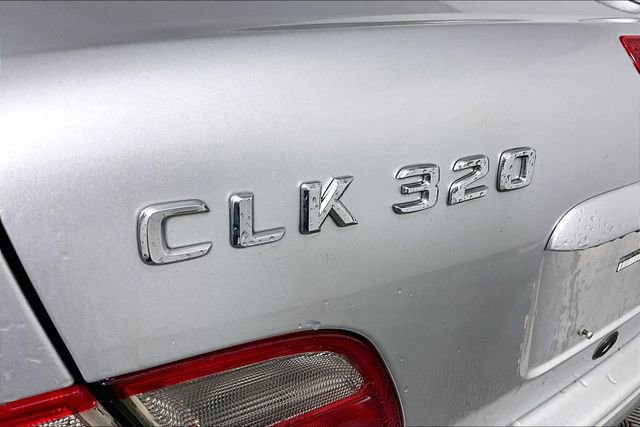 Used 2001 Mercedes-Benz CLK 320 Cabriolet image 2