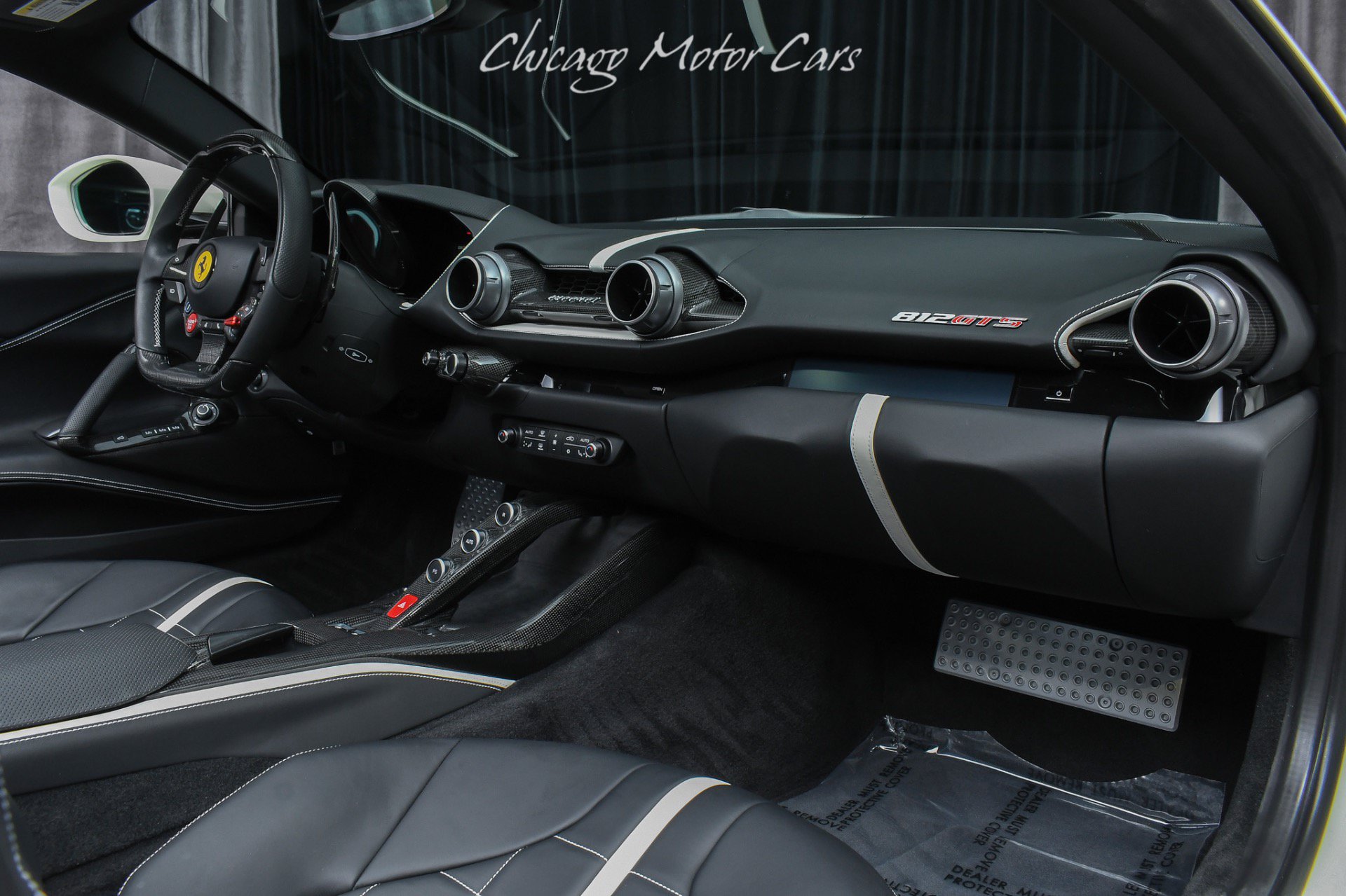 Used 2022 Ferrari 812 GTS RWD image 18