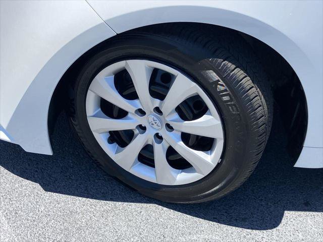 Certified 2025 Toyota Corolla LE FWD image 9