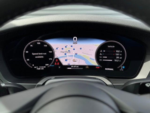 Used 2025 Porsche 911 Carrera image 25