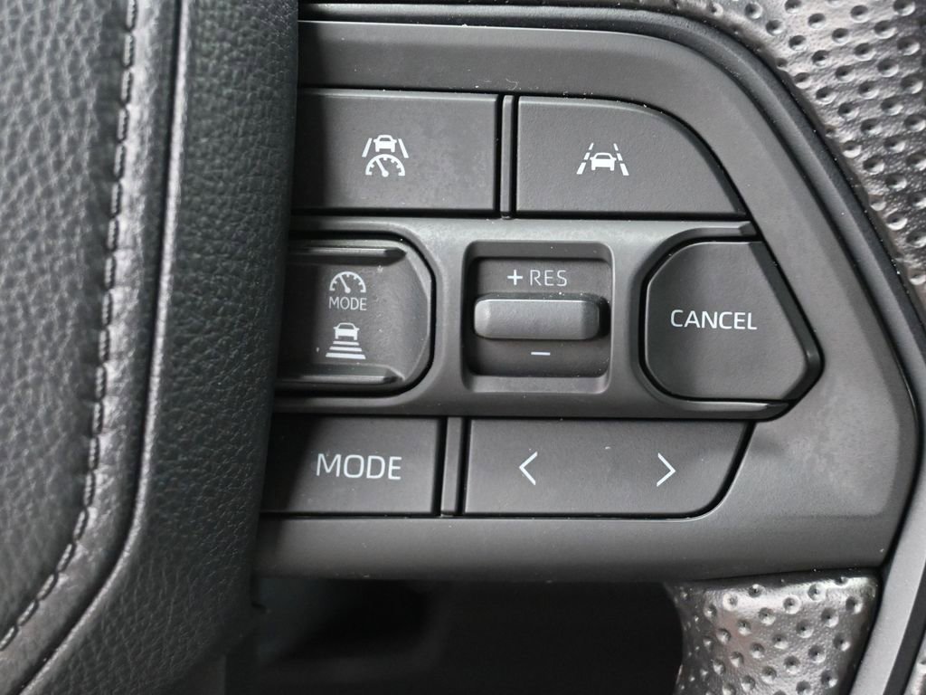 Certified 2024 Toyota Tacoma SR5 AWD/4WD image 19