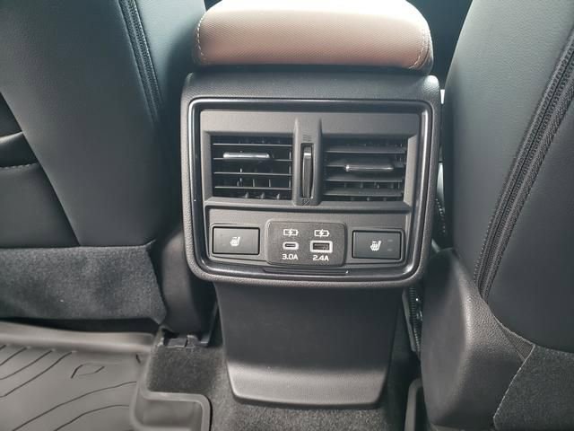 Used 2026 Subaru Forester Touring image 13