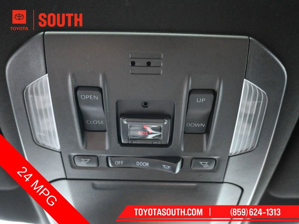 Used 2023 Toyota Highlander XSE image 21