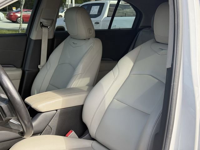 Used 2021 Cadillac XT4 Luxury w/ Driver Awareness Package FWD image 15