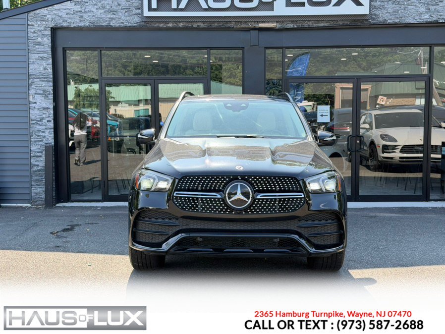 Used 2021 Mercedes-Benz GLE 450 4MATIC w/ AMG Line Exterior image 5