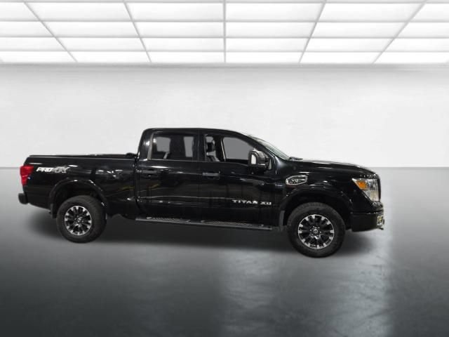 Used 2018 Nissan Titan PRO-4X w/ Pro-4x Convenience Package AWD/4WD image 3