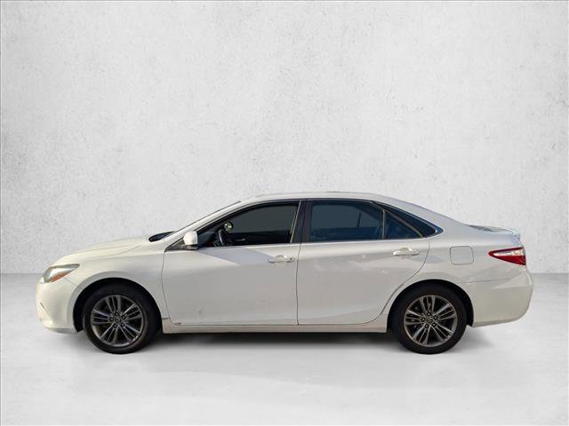 Used 2015 Toyota Camry SE image 6