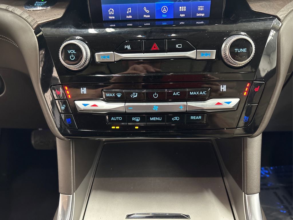 Used 2021 Ford Explorer Platinum w/ Equipment Group 601A image 40