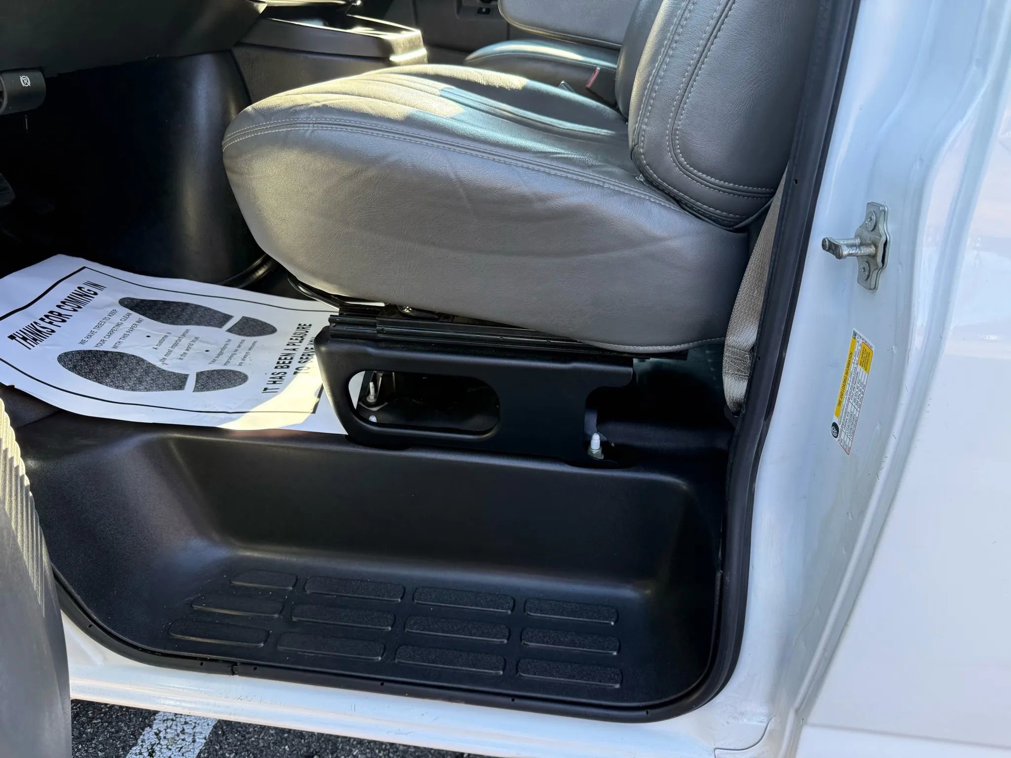 Used 2022 GMC Savana 2500 w/ Communications Package image 37