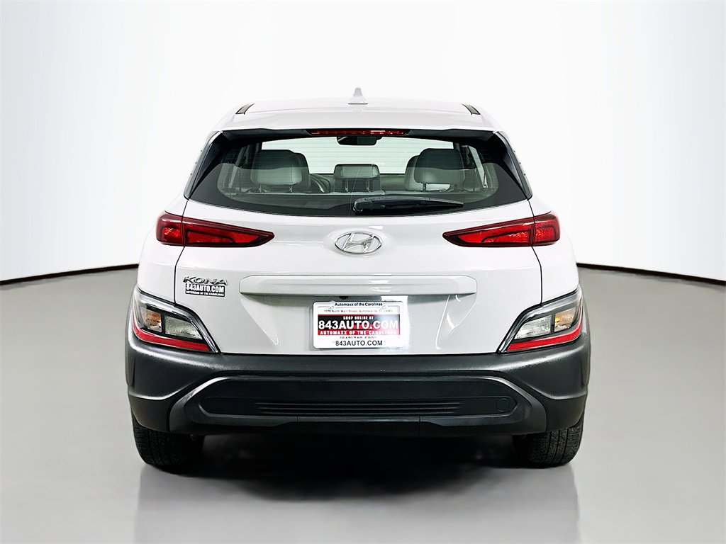 Used 2022 Hyundai Kona SE image 6