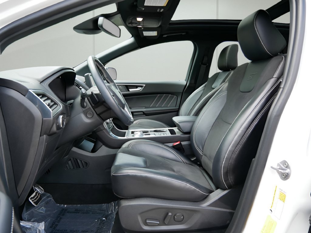 Used 2024 Ford Edge ST w/ Equipment Group 401A AWD/4WD image 10
