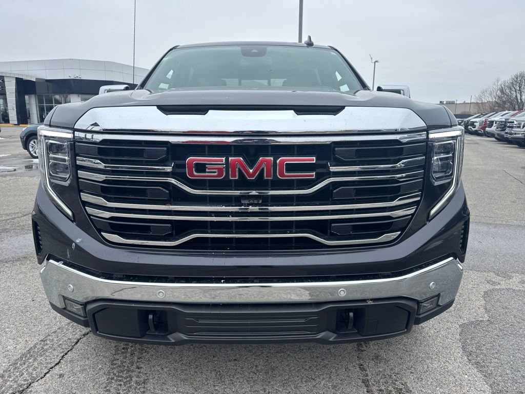 Used 2024 GMC Sierra 1500 SLT w/ SLT Premium Plus Package image 10
