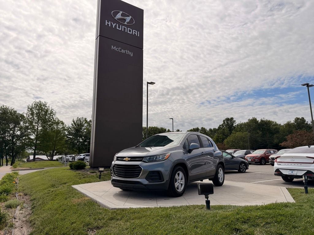 Used 2020 Chevrolet Trax LS w/ Tint and Cruise Package FWD image 1