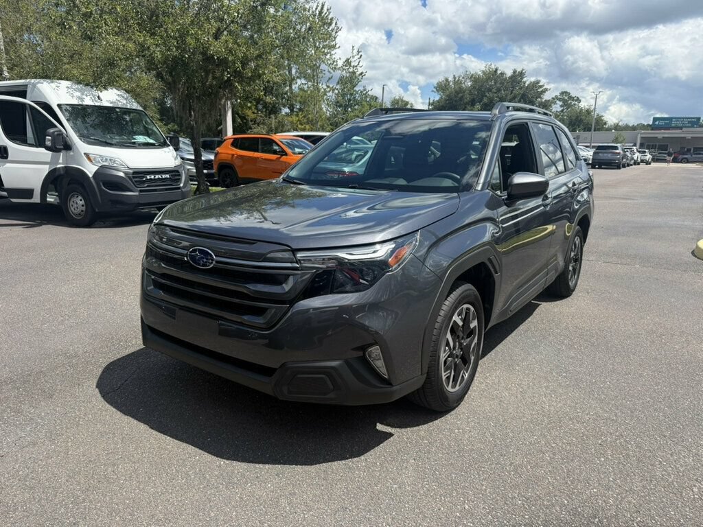 Used 2026 Subaru Forester Premium AWD/4WD image 1