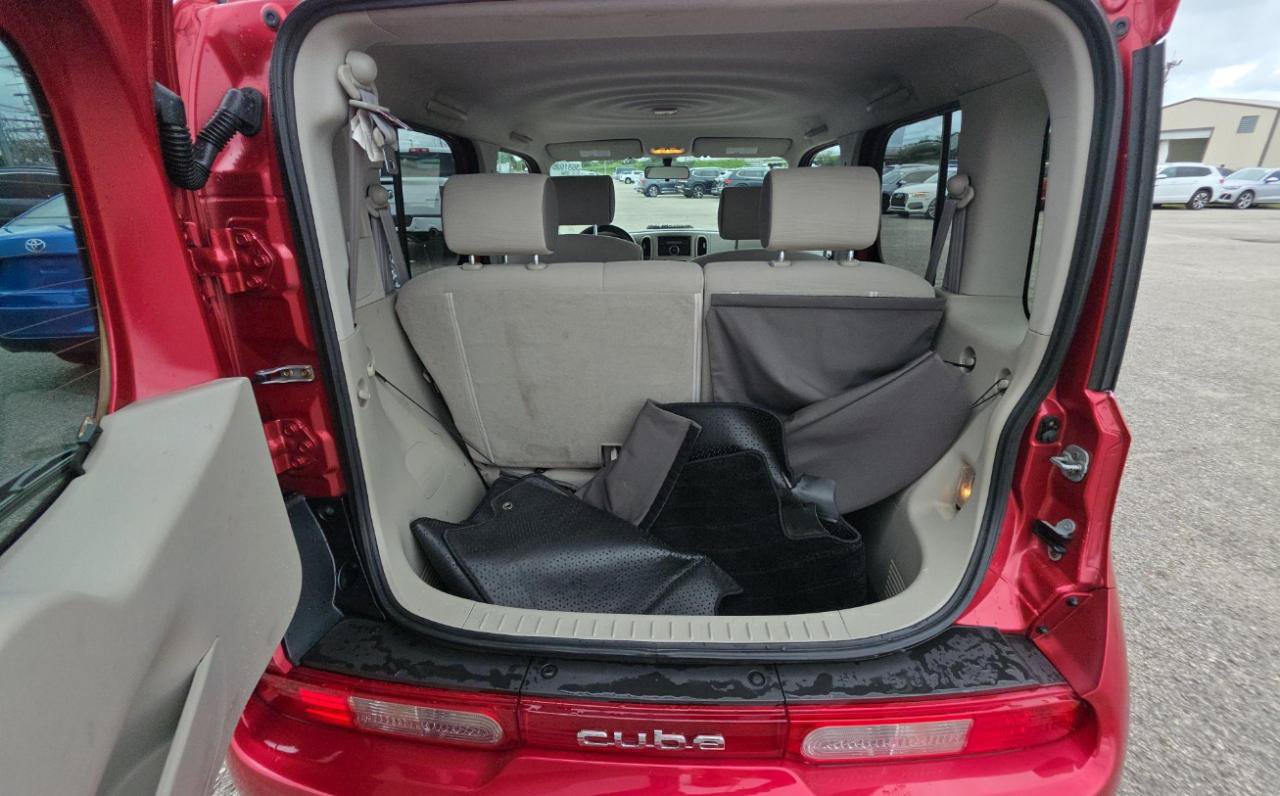 Used 2009 Nissan Cube 1.8 S w/ Interior Designer Pkg FWD image 19