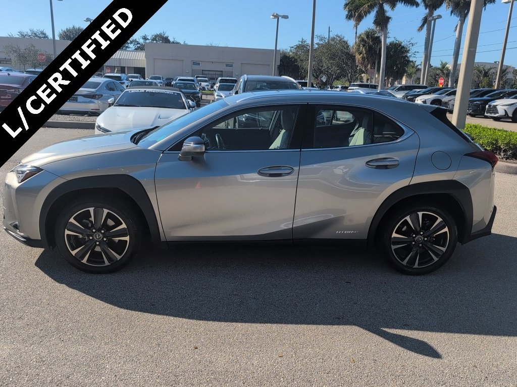 Used 2021 Lexus UX 250h w/ Premium Package image 9