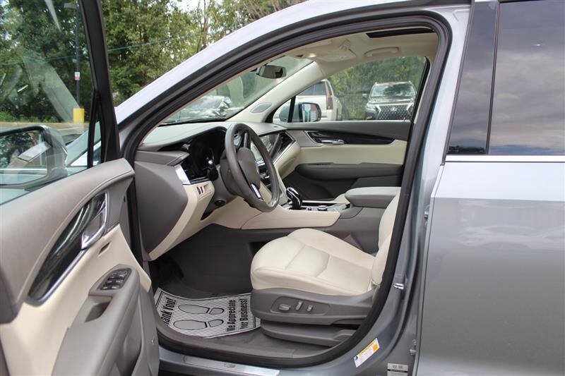 Used 2023 Cadillac XT6 Premium Luxury AWD/4WD image 10