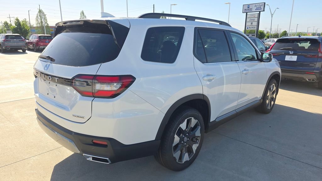Used 2026 Honda Pilot Touring image 5