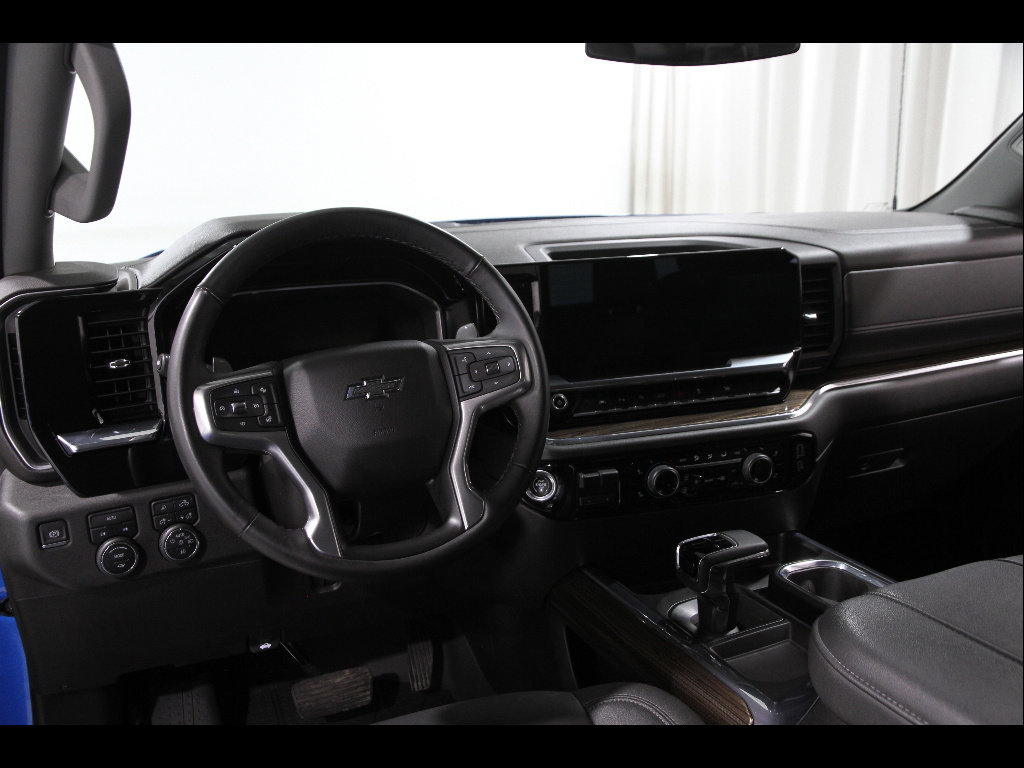 Used 2024 Chevrolet Silverado 1500 RST w/ Convenience Package II image 6