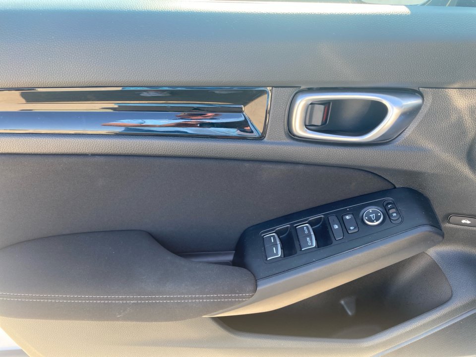 Certified 2026 Honda Civic FWD Hybrid Sedan image 36