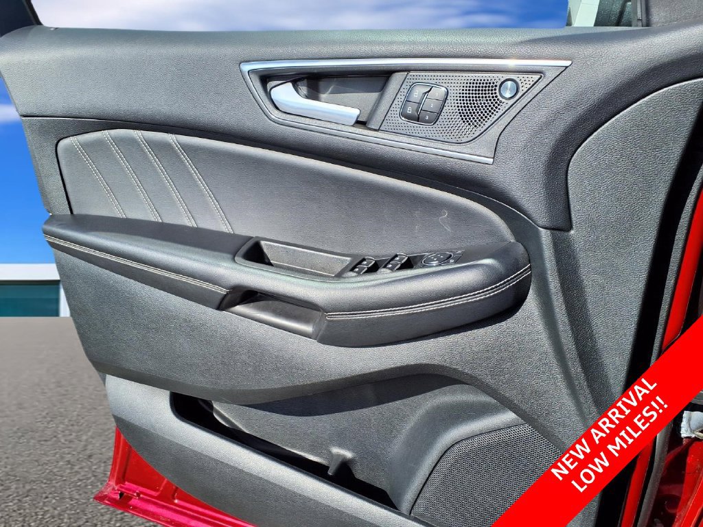 Used 2023 Ford Edge ST AWD/4WD image 25