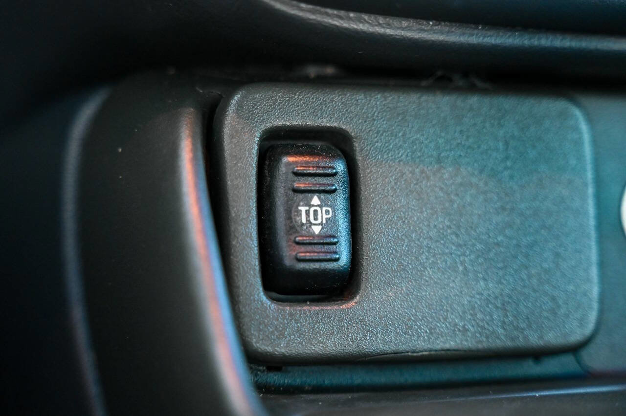 Used 1997 Chevrolet Camaro Z28 image 70