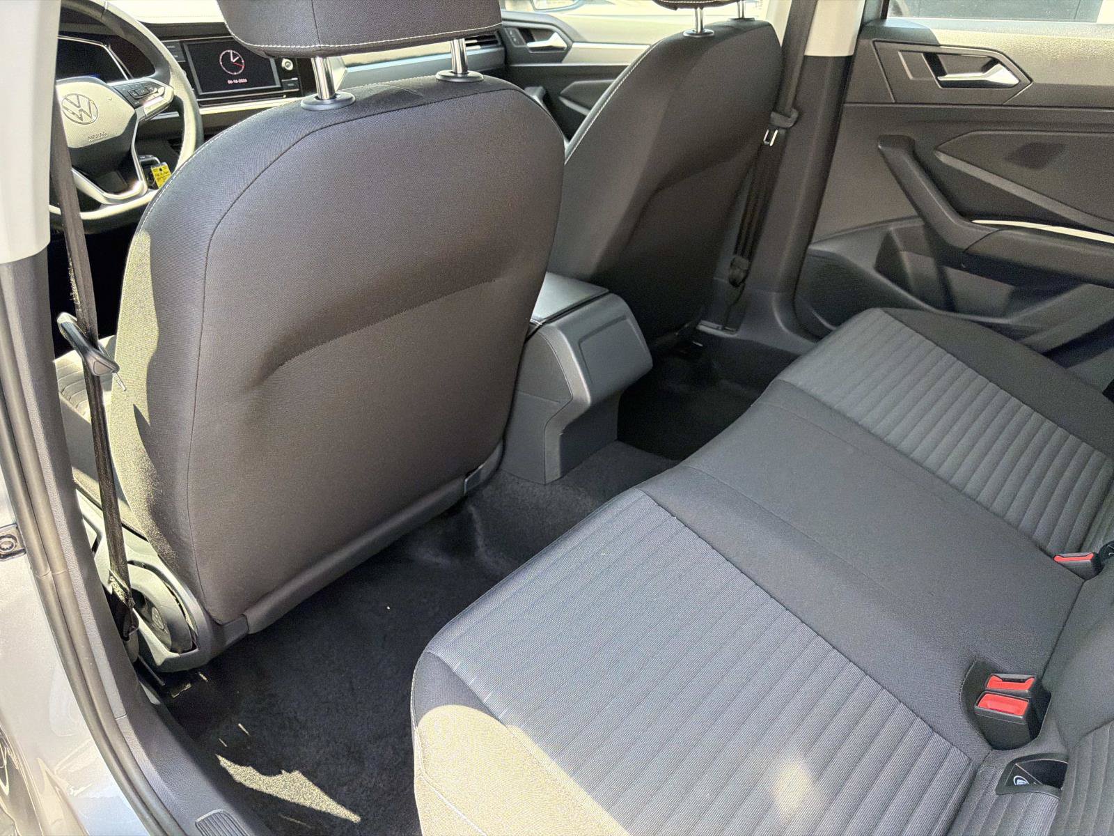 Certified 2024 Volkswagen Jetta S FWD image 10