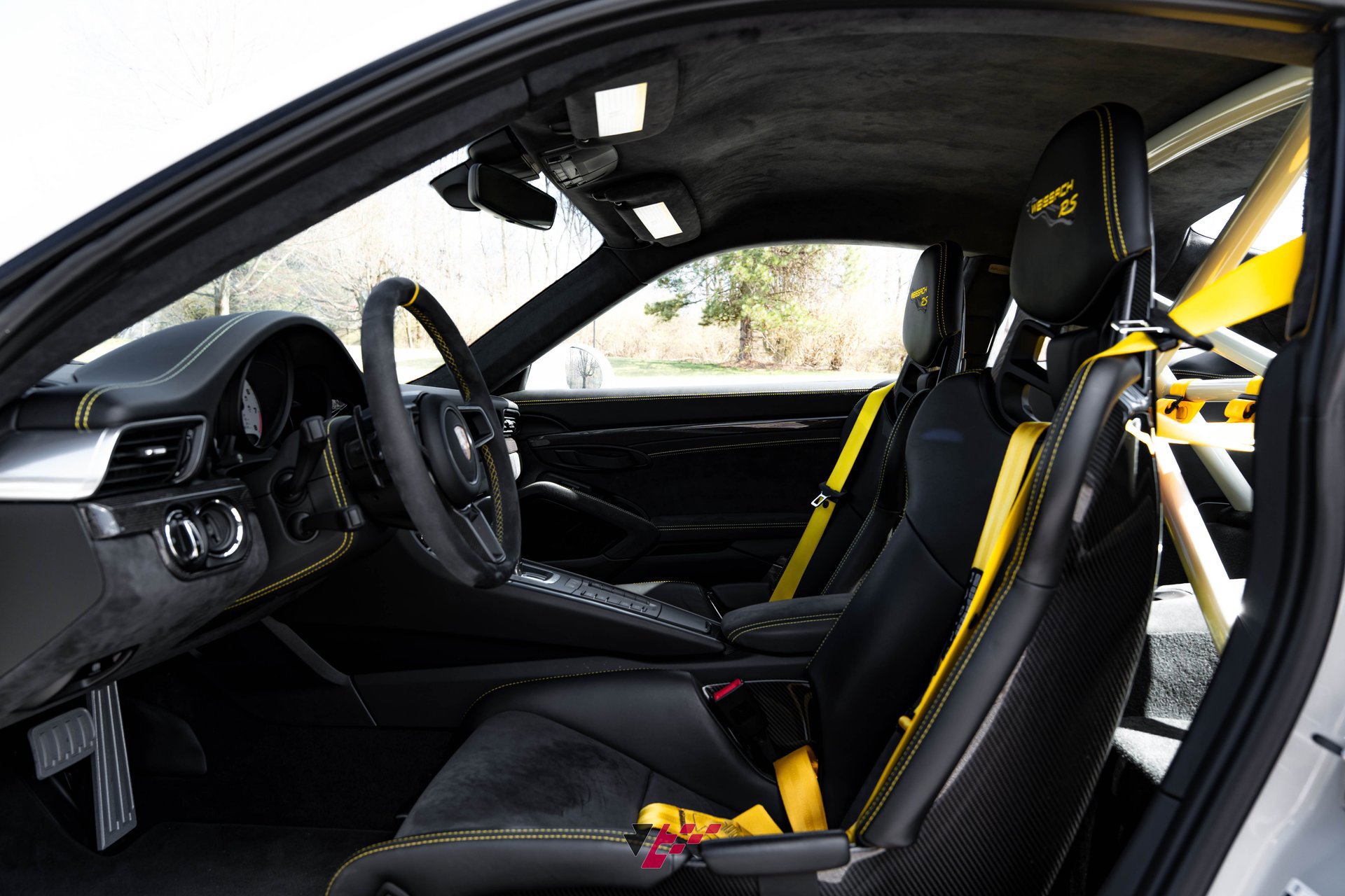 Used 2018 Porsche 911 GT2 RS image 29
