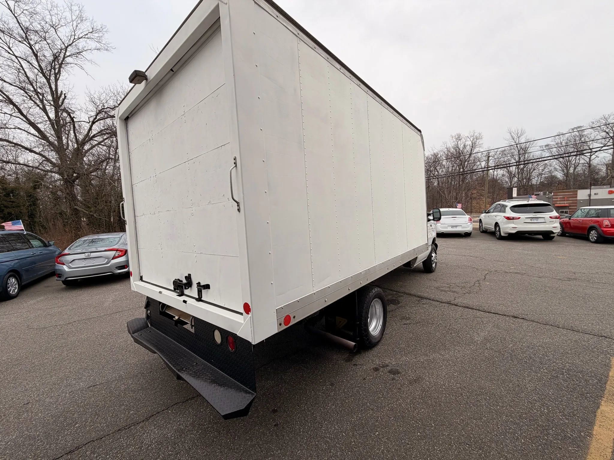 Used 2003 Ford E-350 and Econoline 350 Super Duty image 5