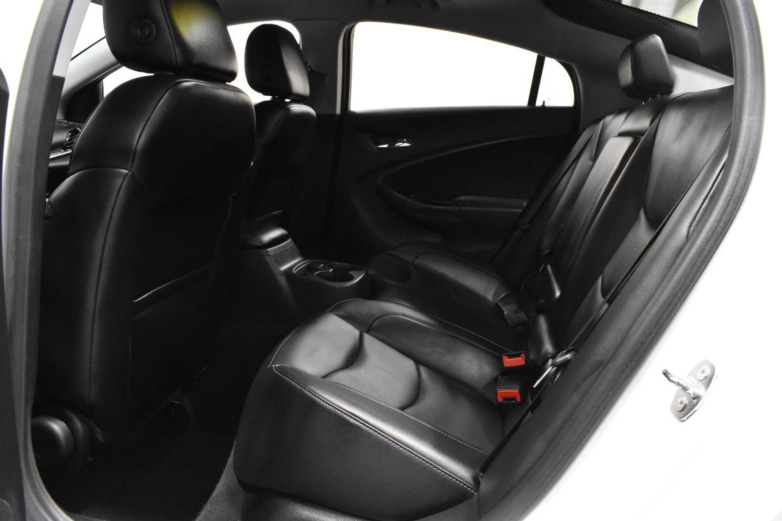 Used 2018 Chevrolet Volt Premier image 4