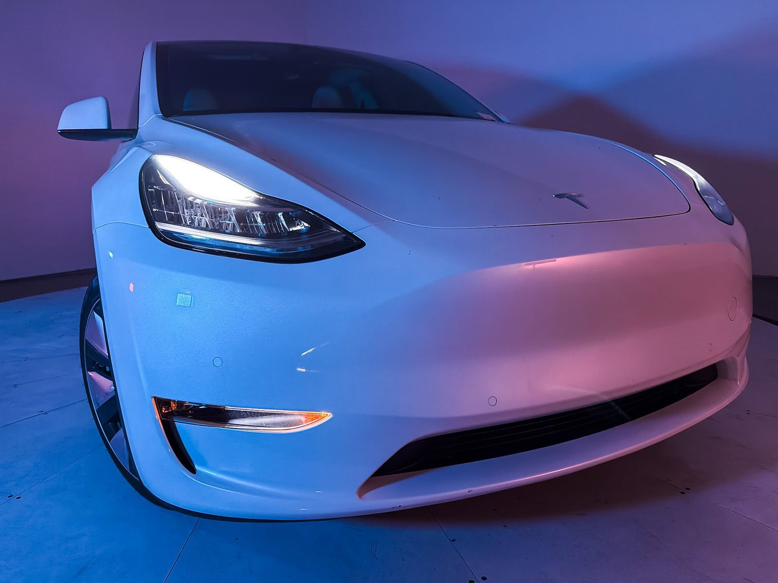 Used 2022 Tesla Model Y Long Range image 2