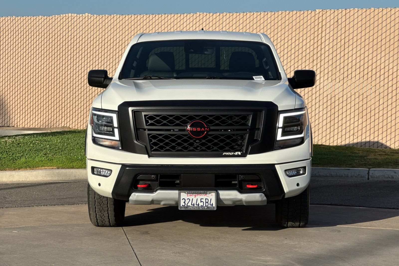Used 2024 Nissan Titan PRO-4X w/ Pro-4x Utility Package AWD/4WD image 9
