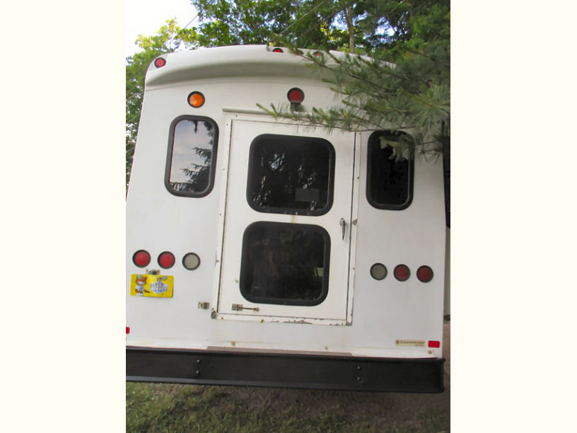 Used 2016 Ford E-450 and Econoline 450 Super Duty w/ Shuttle Bus Prep Package RWD image 8