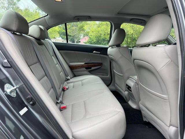 Used 2011 Honda Accord EX-L image 16