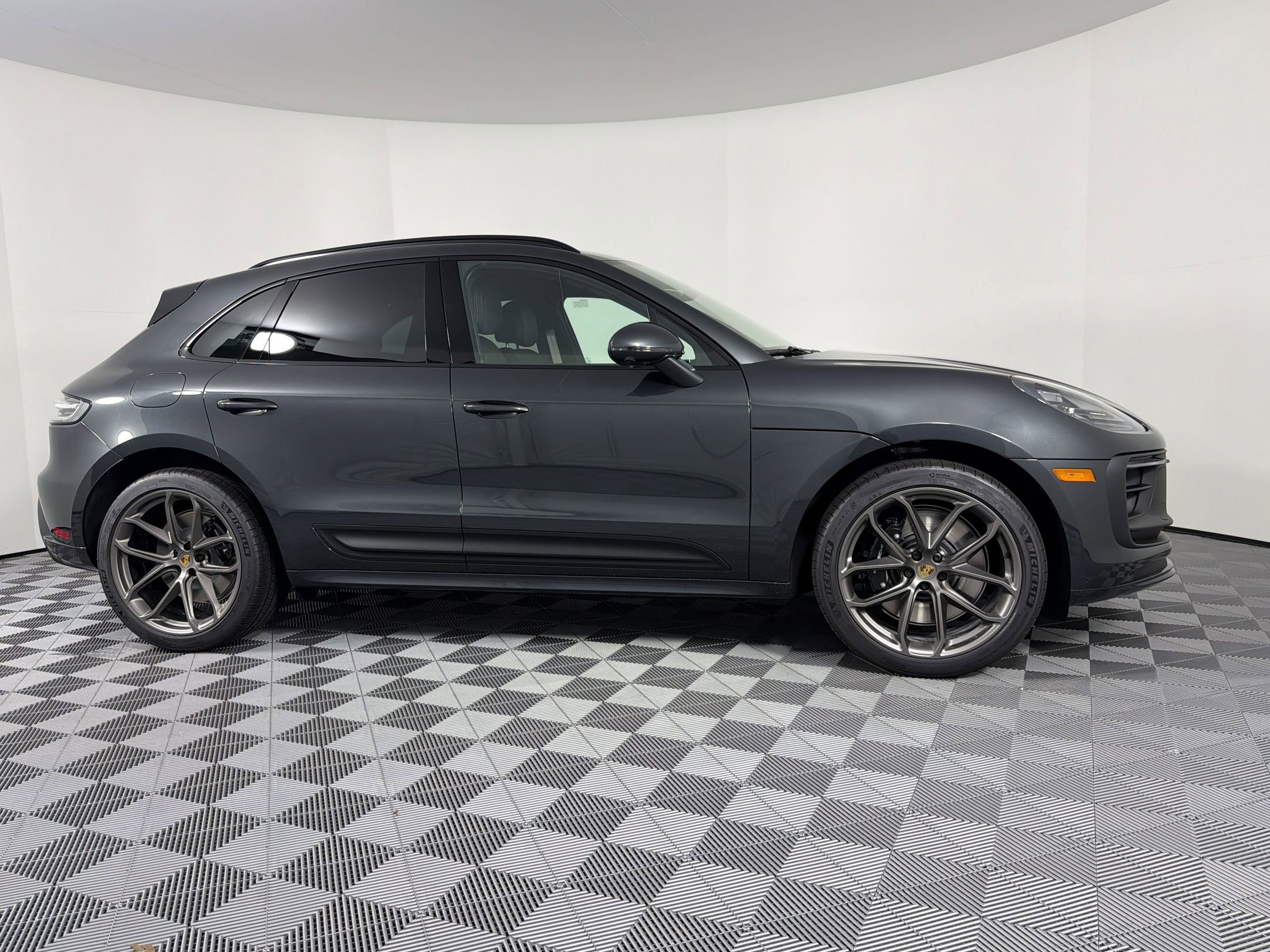 New 2026 Porsche Macan GTS AWD/4WD image 11