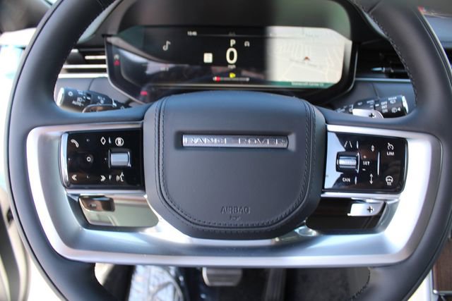 Used 2025 Land Rover Range Rover SE image 14