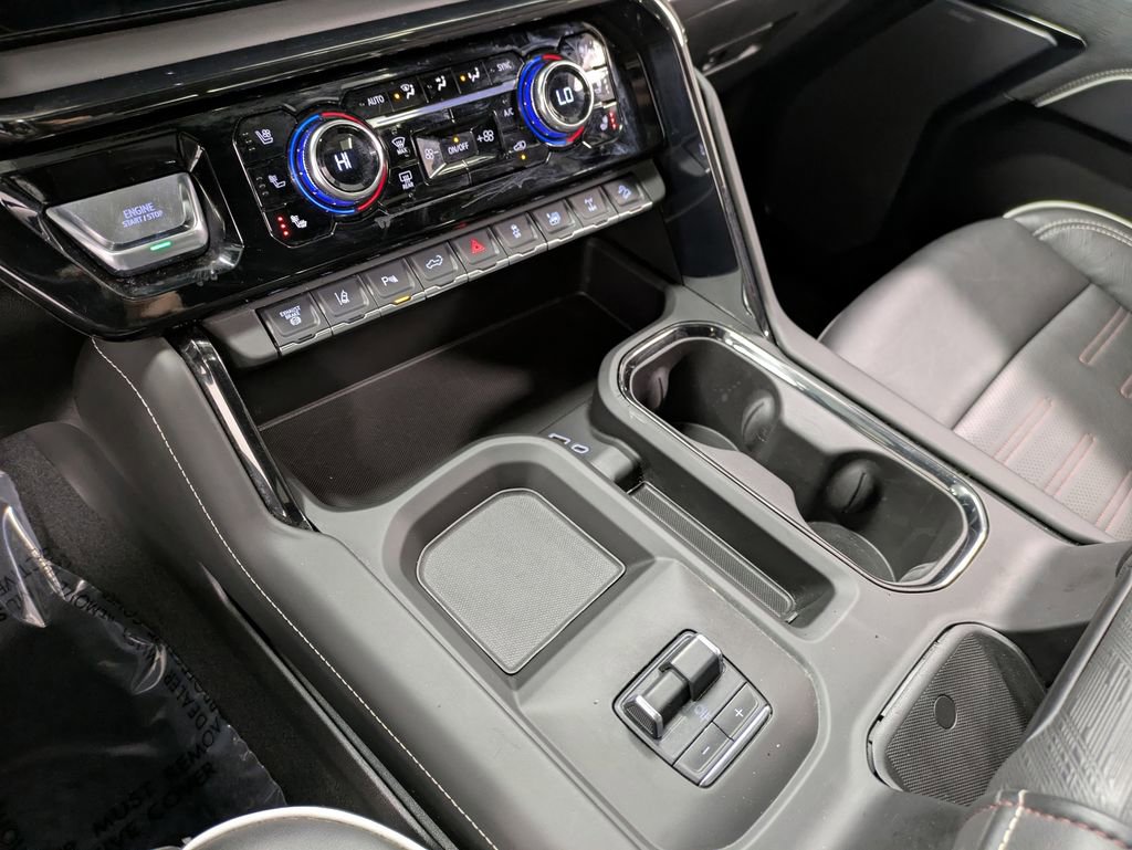Used 2025 GMC Sierra 2500 AT4X image 15