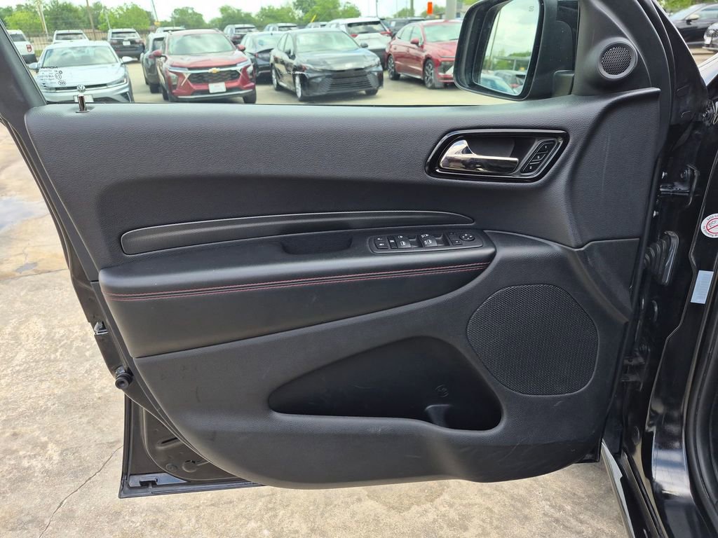 Used 2025 Dodge Durango GT AWD/4WD image 11